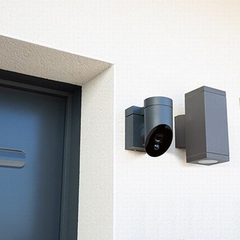 somfy-outdoor-camera-façade-home